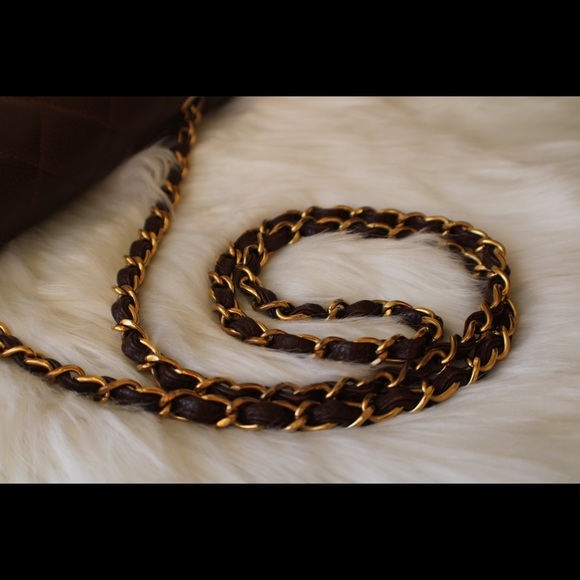 ❌SOLD❌Chanel Caviar Diana Cocoa Brown w/ 24k GHW - Picture 9 of 16